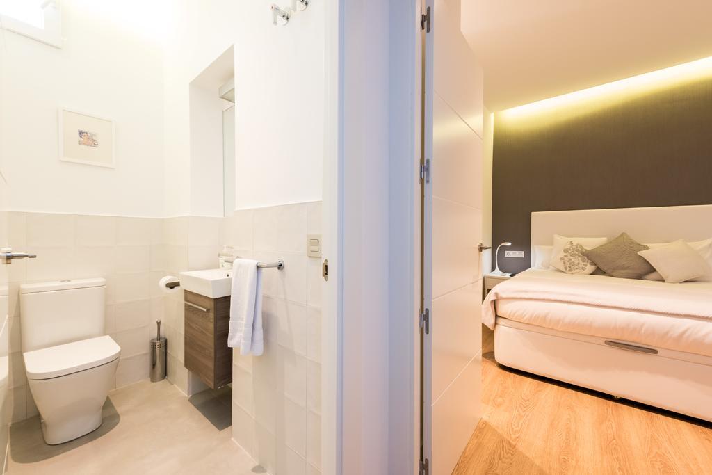 Opera Suites Мадрид Экстерьер фото