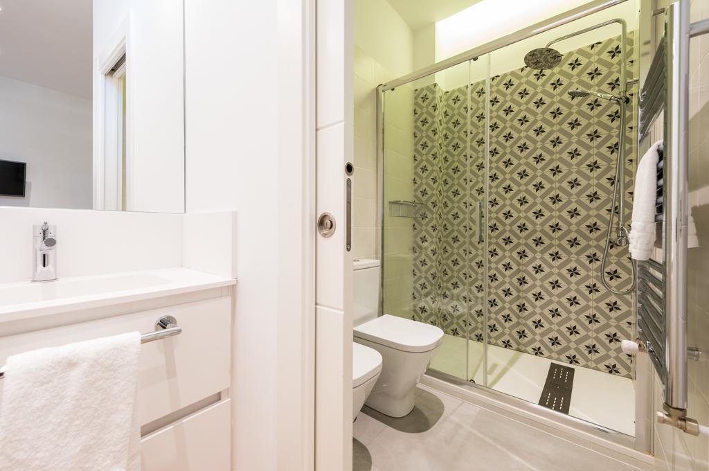 Opera Suites Мадрид Экстерьер фото