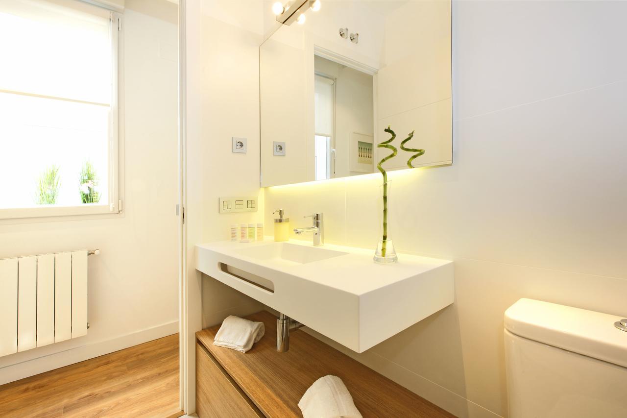 Opera Suites Мадрид Экстерьер фото